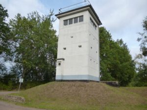 Gruenes-Band-Grenzlehrpfad-Turm